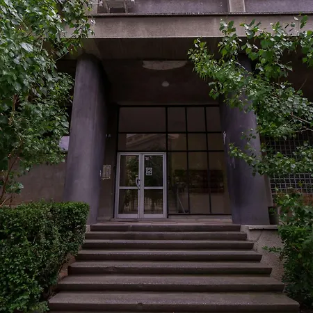 Maki Lejlighed Beograd