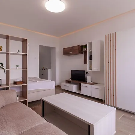 Maki Lejlighed Beograd